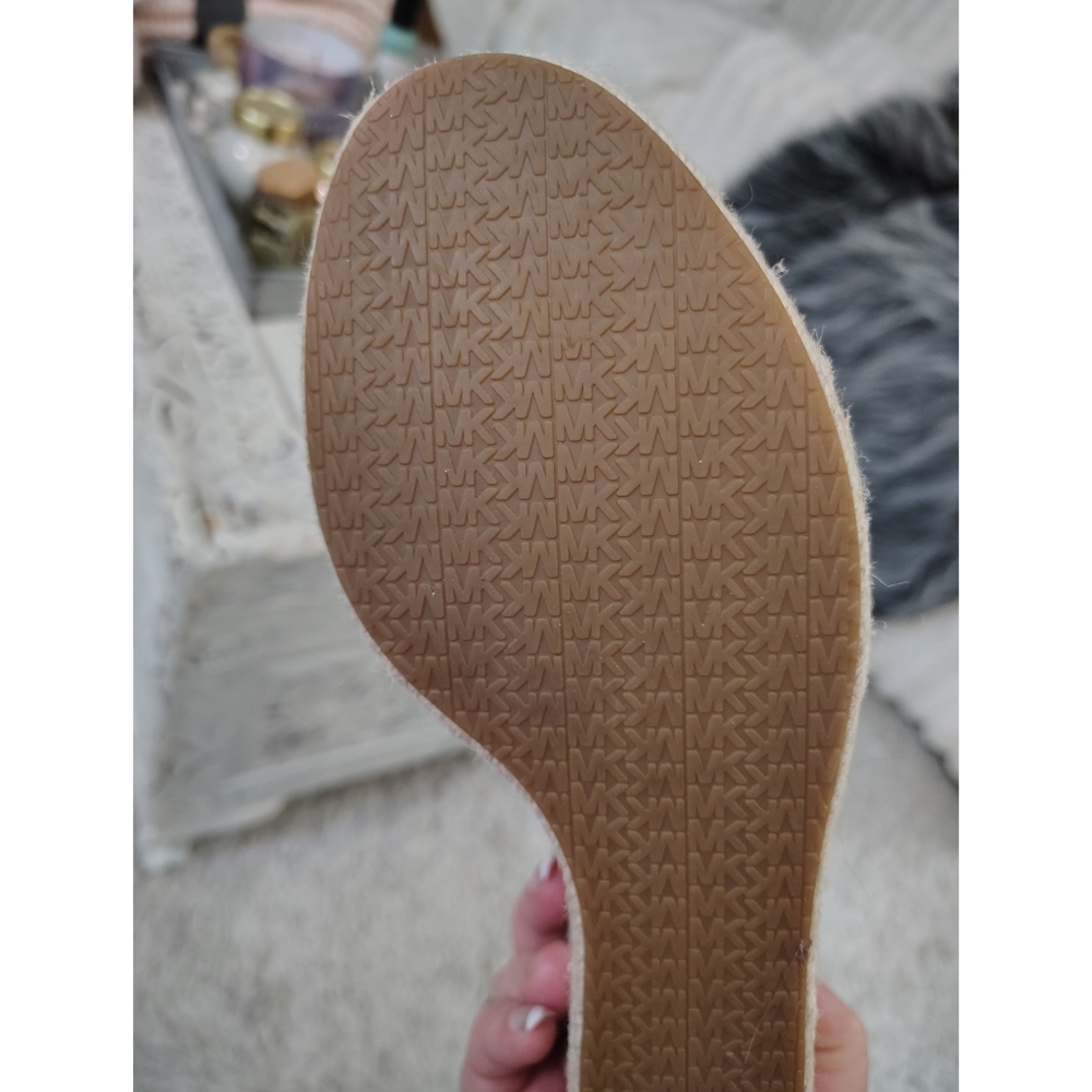 🆕⭐ Micheal Kors White Leather Espadrille Wedges - Picture 9 of 14